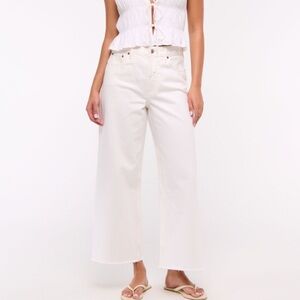 Abercrombie & Fitch Cropped Wide Leg Jeans